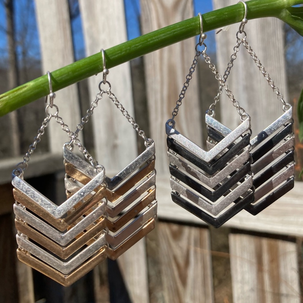 Chain Link Chevron Earrings